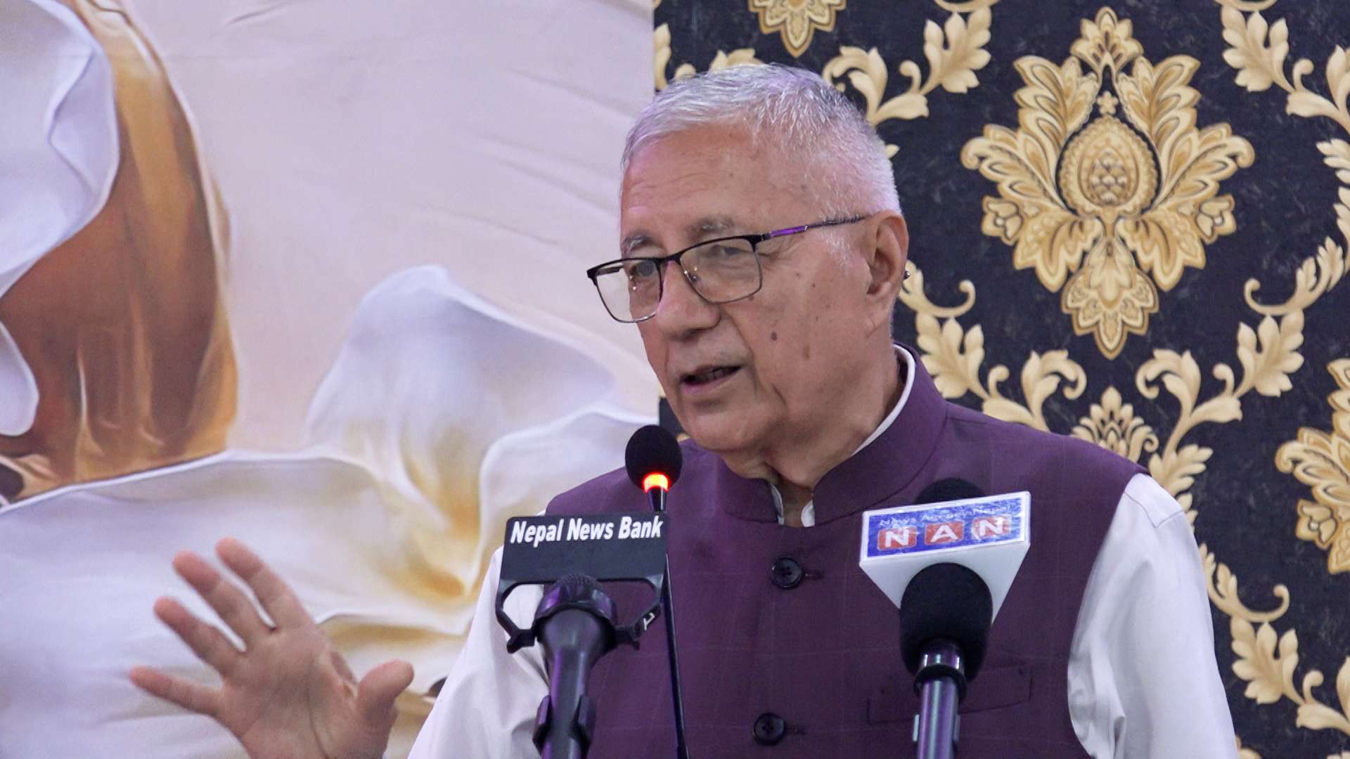 शेखर कोइराला भन्छन्— नेताहरूमा लोकरिझ्याइँ प्रवृत्ति बढ्यो